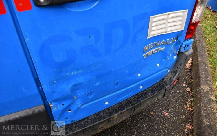 RENAULT MASTER DCI BLEU DH-322-MQ