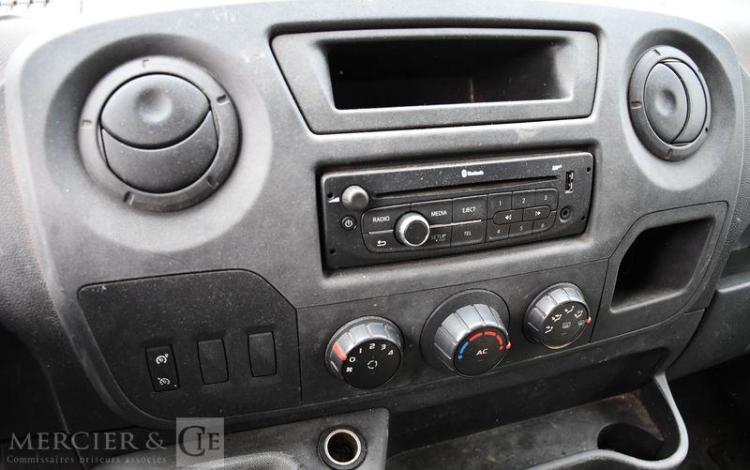 RENAULT MASTER DCI BLEU DH-322-MQ