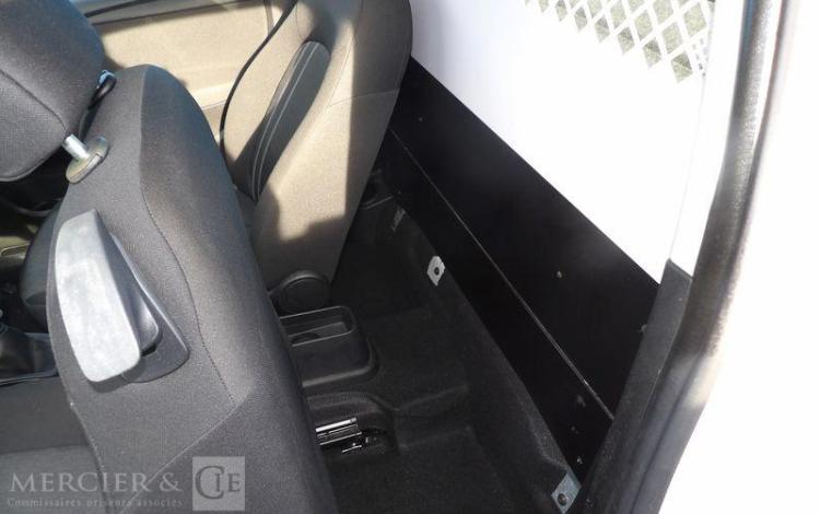 FIAT PUNTO SOCIETE 1.4 GNV 75ch DYNAMIC BLANC DM-820-DN