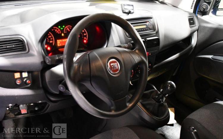 FIAT DOBLO GNV BLEU DN-001-DL