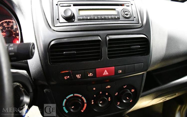 FIAT DOBLO GNV BLEU DN-001-DL