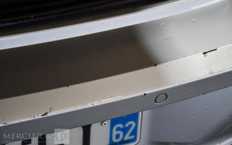 BMW SERIE 1 1,6 116 D 115 EDITION BUSINESS GRIS DP-841-CY