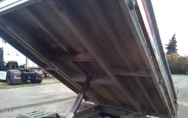 IVECO DAILY 35-130 BENNE SIMPLE CABINE COFFRE ROUGE DT-533-NR