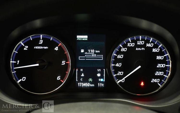 MITSUBISHI OUTLANDER GRIS DW-933-PM