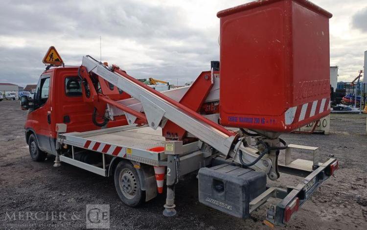 MULTITEL DAILY AVEC NACELLE MULTITEL MX170 16M – NON ROULANT  EC-822-KC