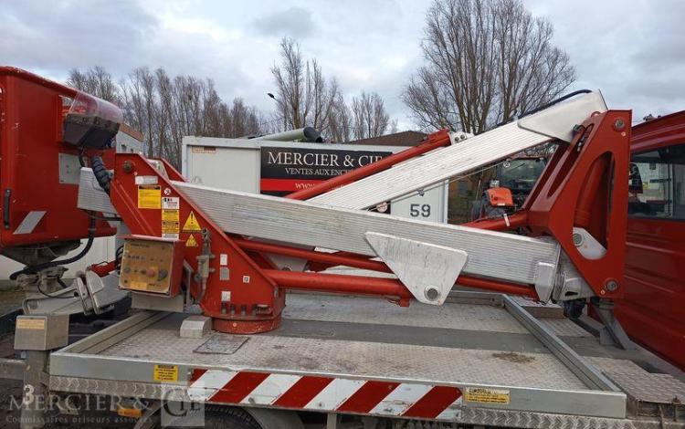 MULTITEL DAILY AVEC NACELLE MULTITEL MX170 16M – NON ROULANT  EC-822-KC