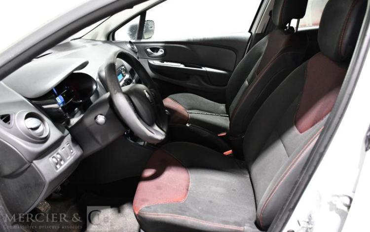 RENAULT CLIO BLANC ED-143-WB