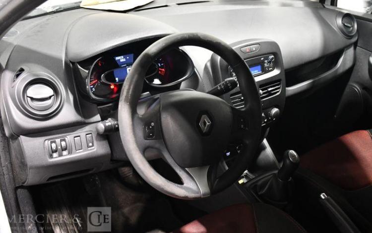 RENAULT CLIO BLANC ED-143-WB
