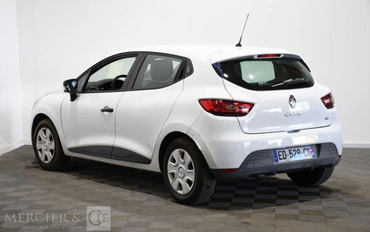 RENAULT CLIO BLANC ED-528-CN