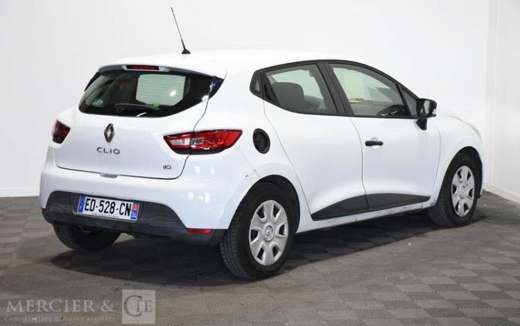 RENAULT CLIO BLANC ED-528-CN