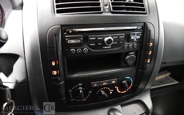 PEUGEOT EXPERT HDI BLEU ED-715-GV