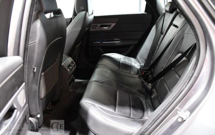 JAGUAR XF 3.0 D 300CH PREMIERE EDITION R-SPORT BVA GRIS EE-877-EM
