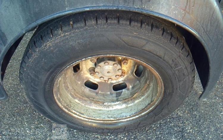 IVECO 35-130  BENNE SIMPLE CABINE COFFRE ROUGE EF-183-JA