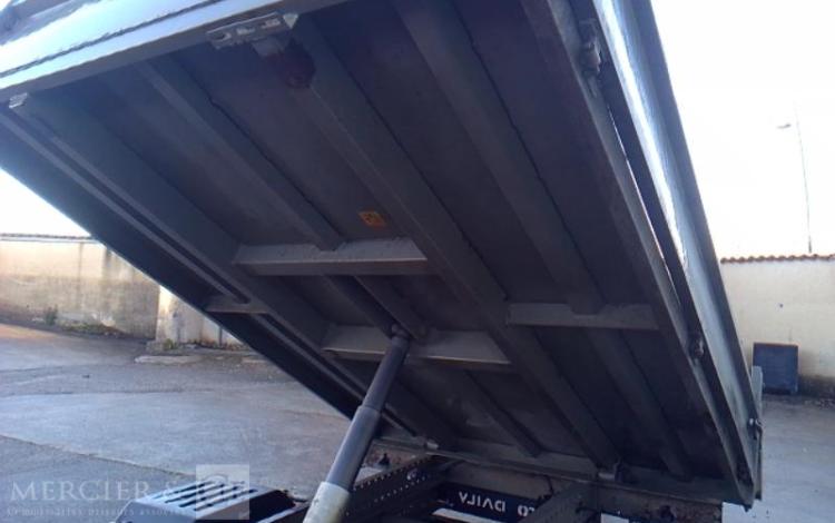 IVECO 35-130  BENNE SIMPLE CABINE COFFRE ROUGE EF-183-JA