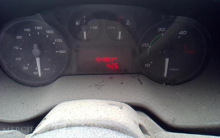 IVECO 35-130 BENNE SIMPLE CABINE COFFRE ROUGE EF-572-FT