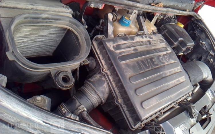 IVECO 35-130 BENNE SIMPLE CABINE COFFRE ROUGE EF-572-FT