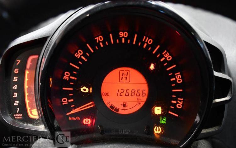 TOYOTA AYGO 1,0 VVTI X-PLAY NOIR EG-927-QV