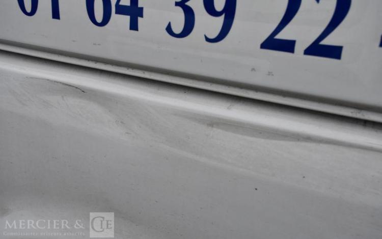 VOLKSWAGEN TRANSPORTER T6 AMBULANCE BLANC EH-141-RC