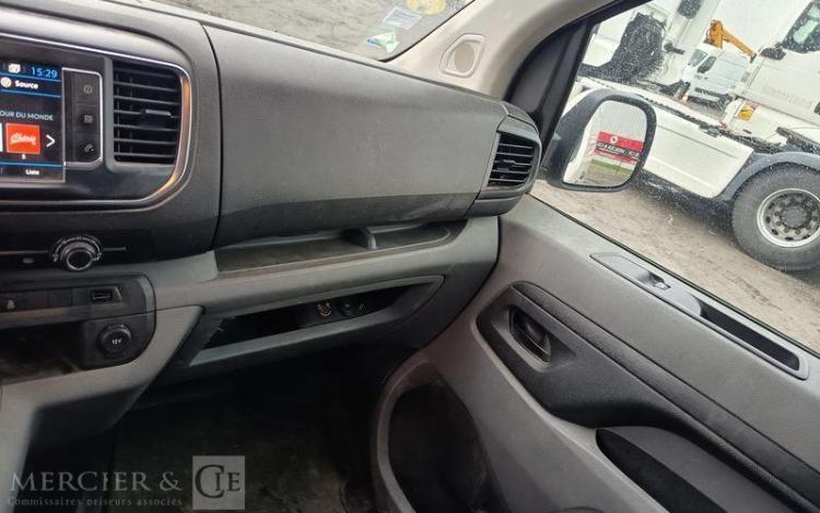 PEUGEOT EXPERT FOURGON 2.0 BLUEHDI 120 L2 PREMIUM PACK – DIESEL – 155626 KMS -ANNEE 2017 BLANC EJ-186-PG