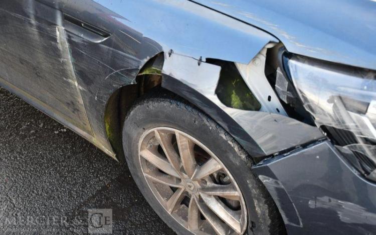 RENAULT MEGANE ESTATE 1,5 DCI 110 BUSINESS GRIS EK-857-JK