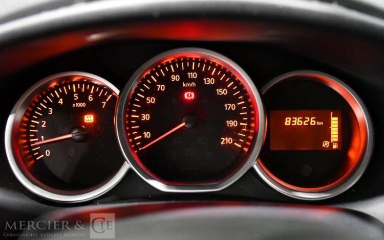 DACIA SANDERO AMBIANCE DCI 75  EM-811-FZ