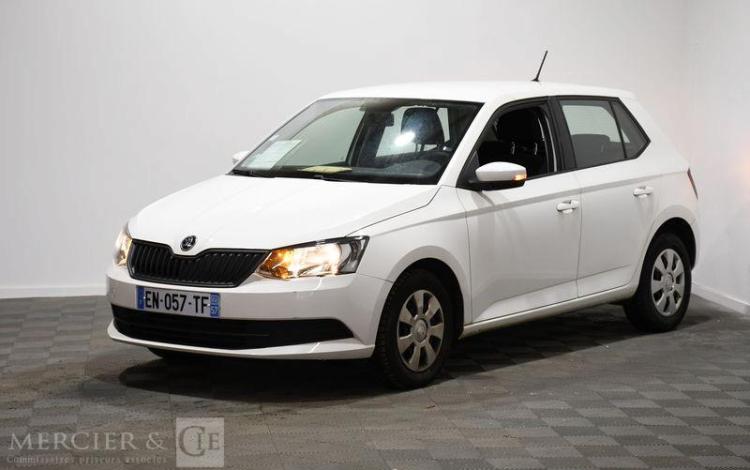 SKODA FABIA BLANC EN-057-TF