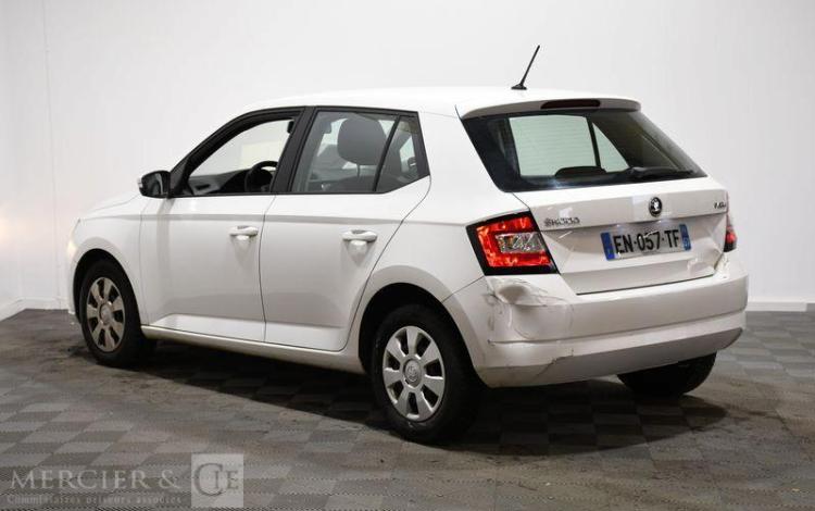 SKODA FABIA BLANC EN-057-TF