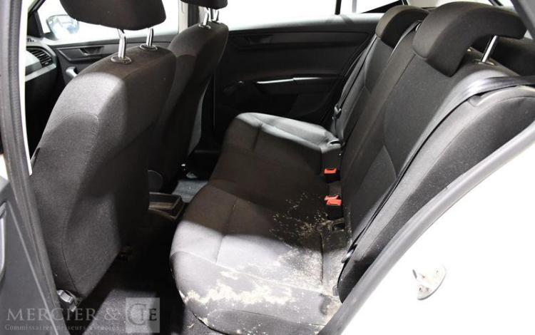 SKODA FABIA BLANC EN-057-TF