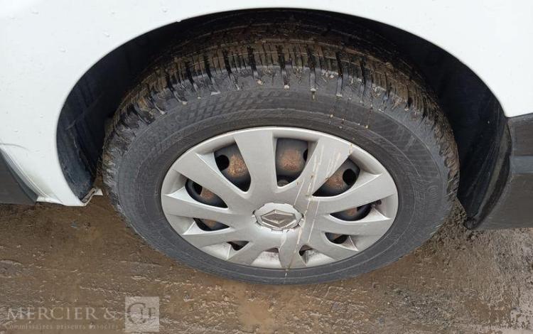 RENAULT TRAFIC 1,6 DCI 16V 120 CV AVEC NACELLE 091F – 9 M – 630 HEURES – ANNEE 2017 BLANC EN-947-BW