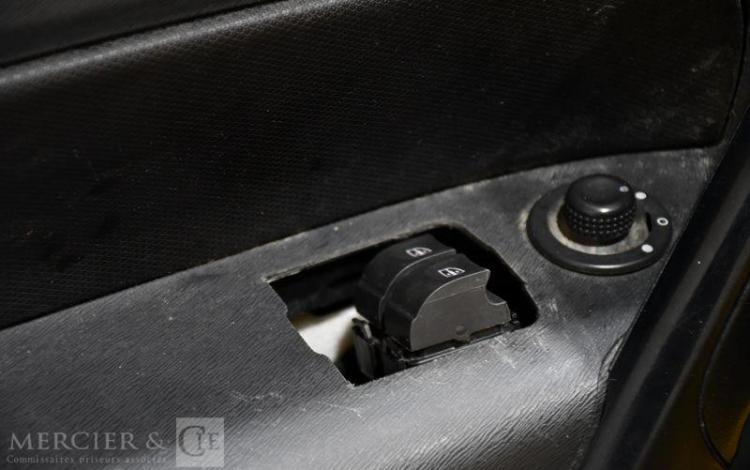 RENAULT KANGOO FOURGON 1.5 DCI 75 L1 CONFORT JAUNE EP-620-HS