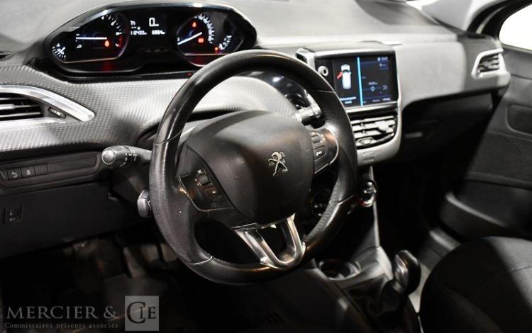 PEUGEOT 208 GENERATION-I 1.2 PURETECH 80CH STYLE BLANC EQ-091-VN