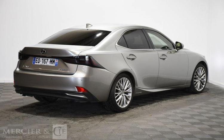 LEXUS IS GRIS EQ-167-MM
