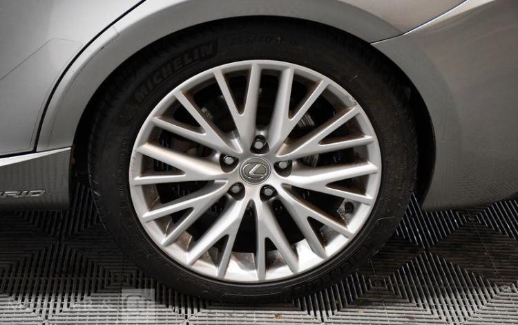 LEXUS IS GRIS EQ-167-MM