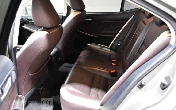 LEXUS IS GRIS EQ-167-MM