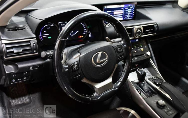 LEXUS IS GRIS EQ-167-MM