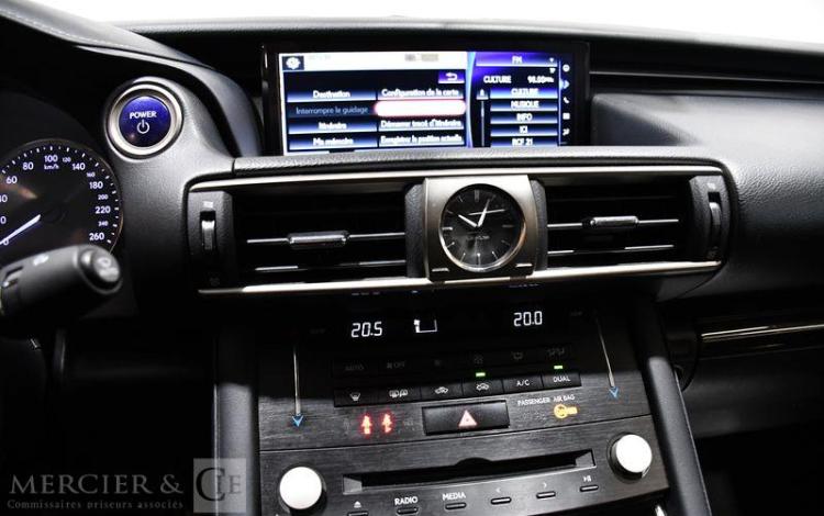 LEXUS IS GRIS EQ-167-MM