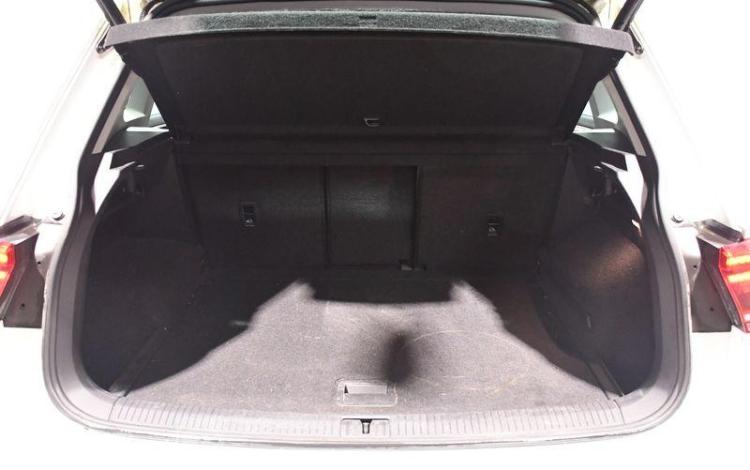 VOLKSWAGEN TIGUAN BLANC ET-151-ZK