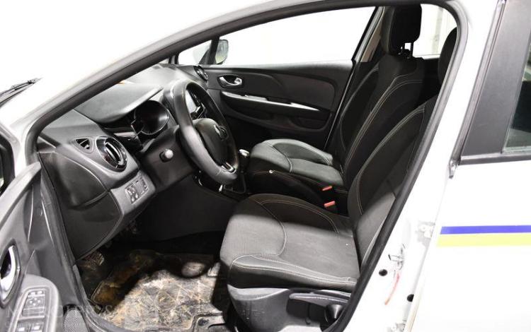 RENAULT CLIO STE 90CH AIR MEDIANAV BLANC EW-365-MS