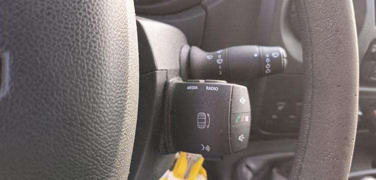 RENAULT MASTER F3500 2.3 DCI 130ch CAISSE GRAND CONFORT – DIESEL – 261535 KMS ANNEE 2018 BLANC EX-035-KC