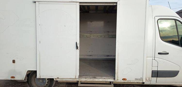 RENAULT MASTER F3500 2.3 DCI 130ch CAISSE GRAND CONFORT – DIESEL – 261535 KMS ANNEE 2018 BLANC EX-035-KC