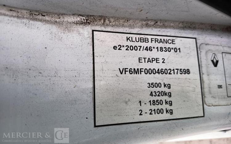 RENAULT MASTER III 2,3 DCI 16V 130CV AVEC NACELLE KLUBB BLANC EX-302-BV