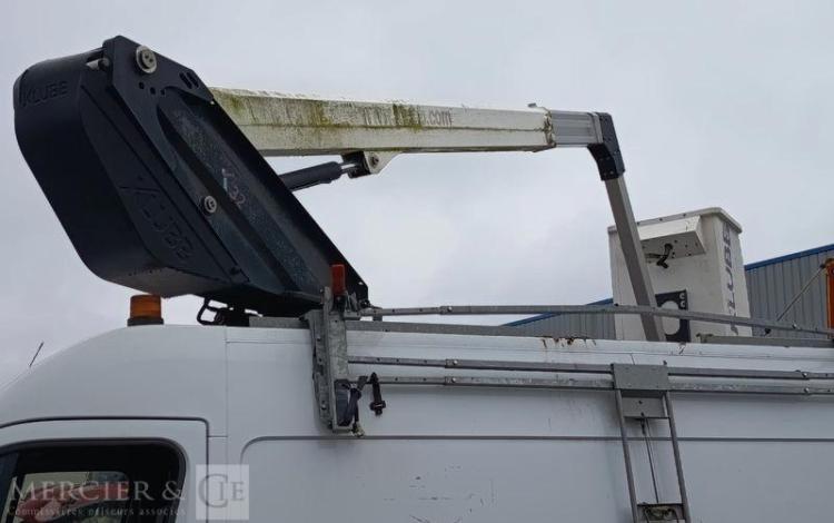 RENAULT MASTER III 2,3 DCI 16V 130CV AVEC NACELLE KLUBB BLANC EX-302-BV