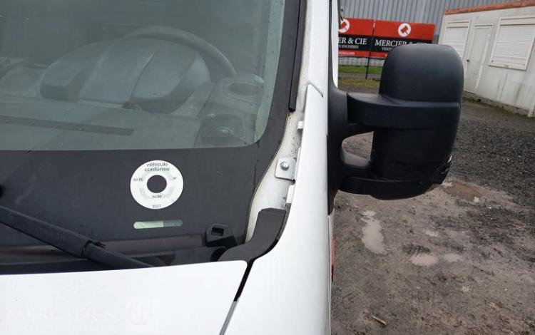 RENAULT MASTER III 2,3 DCI 16V 130CV AVEC NACELLE KLUBB BLANC EX-302-BV