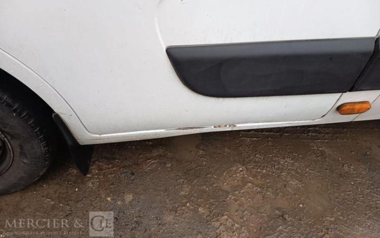 RENAULT MASTER III 2,3 DCI 16V 130CV AVEC NACELLE KLUBB BLANC EX-302-BV