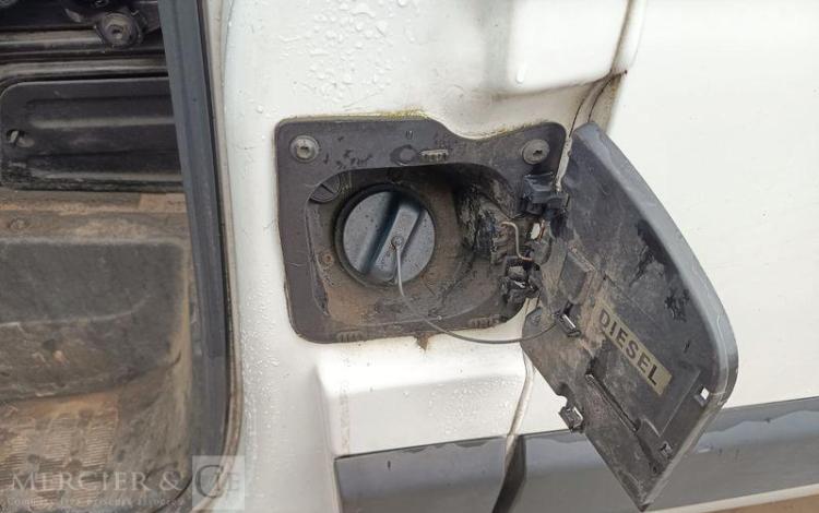 RENAULT MASTER III 2,3 DCI 16V 130CV AVEC NACELLE KLUBB BLANC EX-302-BV