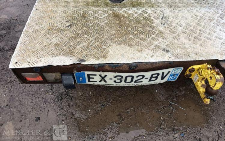 RENAULT MASTER III 2,3 DCI 16V 130CV AVEC NACELLE KLUBB BLANC EX-302-BV