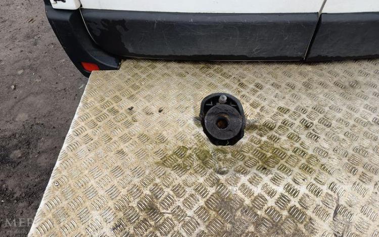 RENAULT MASTER III 2,3 DCI 16V 130CV AVEC NACELLE KLUBB BLANC EX-302-BV