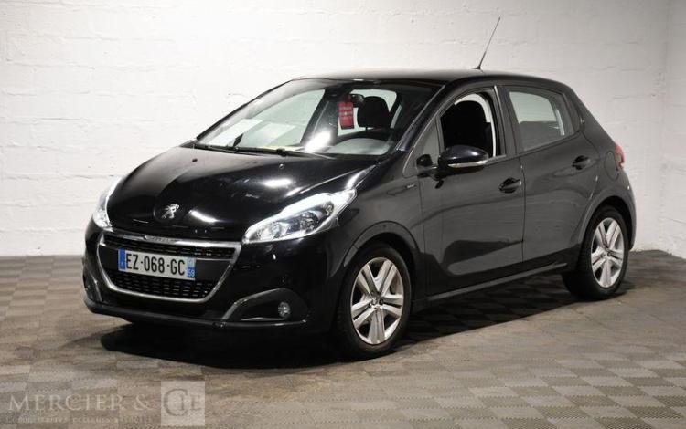 PEUGEOT 208 STYLE NOIRE EZ-068-GC