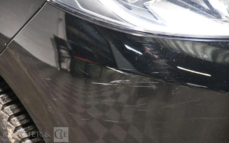 PEUGEOT 208 STYLE NOIRE EZ-068-GC