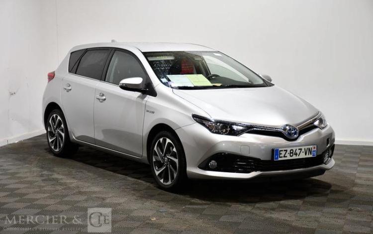 TOYOTA AURIS 1.8 HSD 136H 100 FULL-HYBRID DESIGN  BVA GRIS EZ-847-VN
